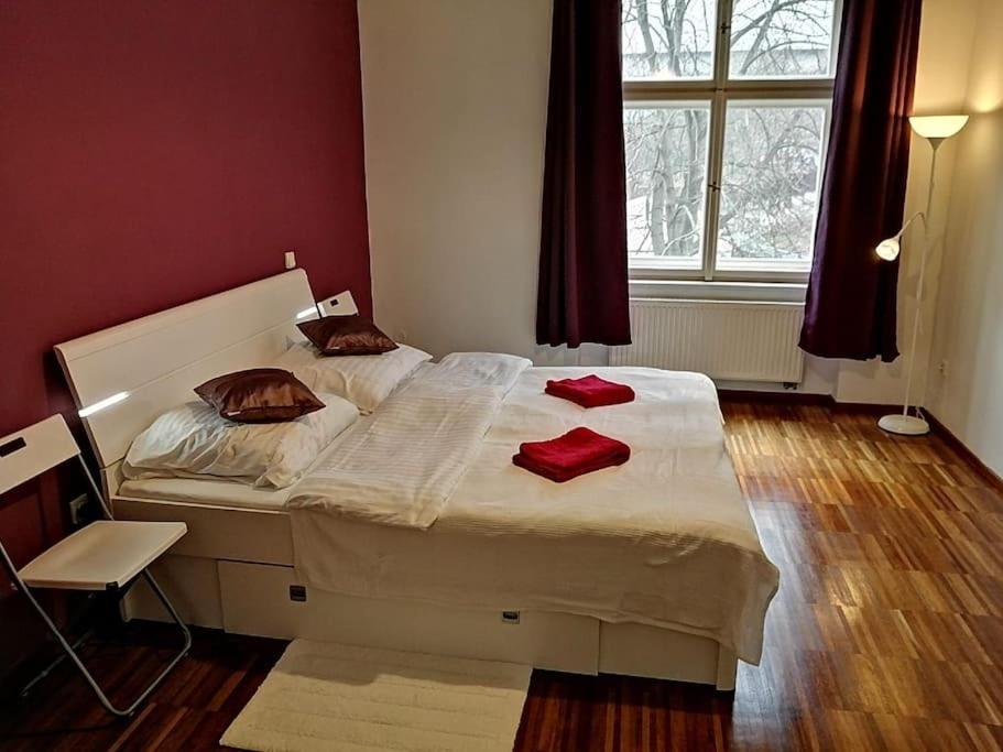 2 Bedrooms Close Vysehrad - Congress Centrum Praag Buitenkant foto