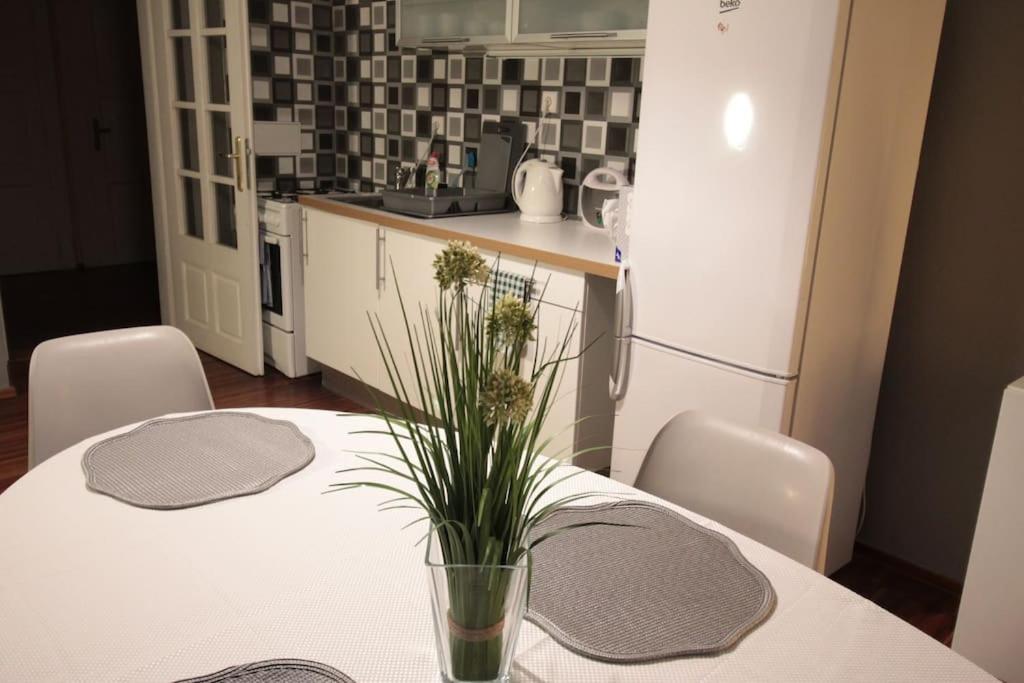 2 Bedrooms Close Vysehrad - Congress Centrum Praag Buitenkant foto
